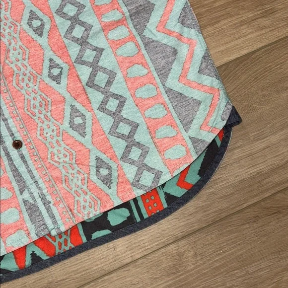Vans AOP Orange Teal Aztec Design Button-Up Short Sleeve Shirt medium - Picture 2 of 5